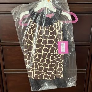 Giraffe print set!